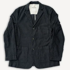Charlie Easy Three Button Blazer Black Pin