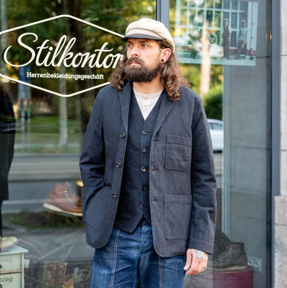 Daniel Classic Waistcoat Black Pin